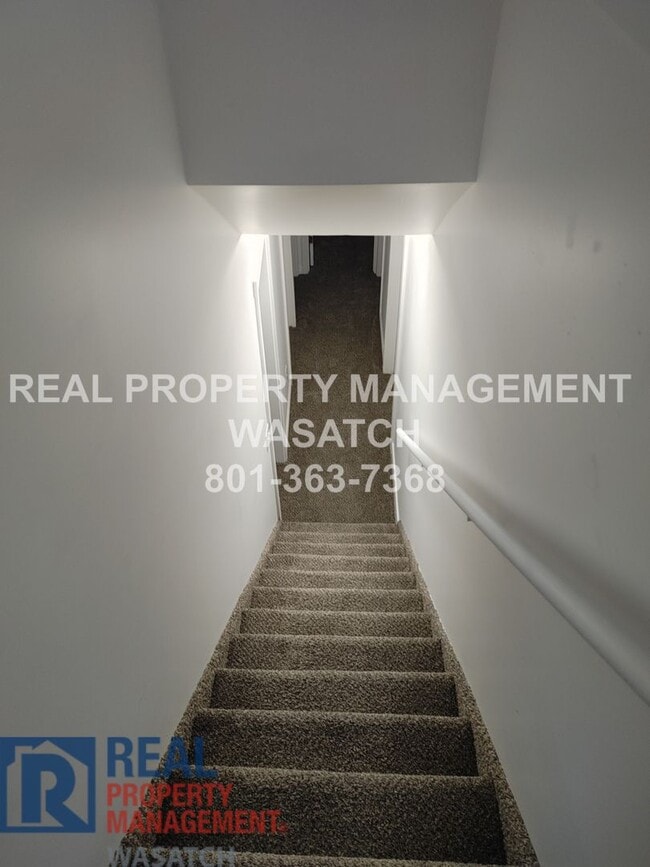 Building Photo - Take a Look at This 4 Bedroom 2 Bathroom Home in West Jordan UT!!