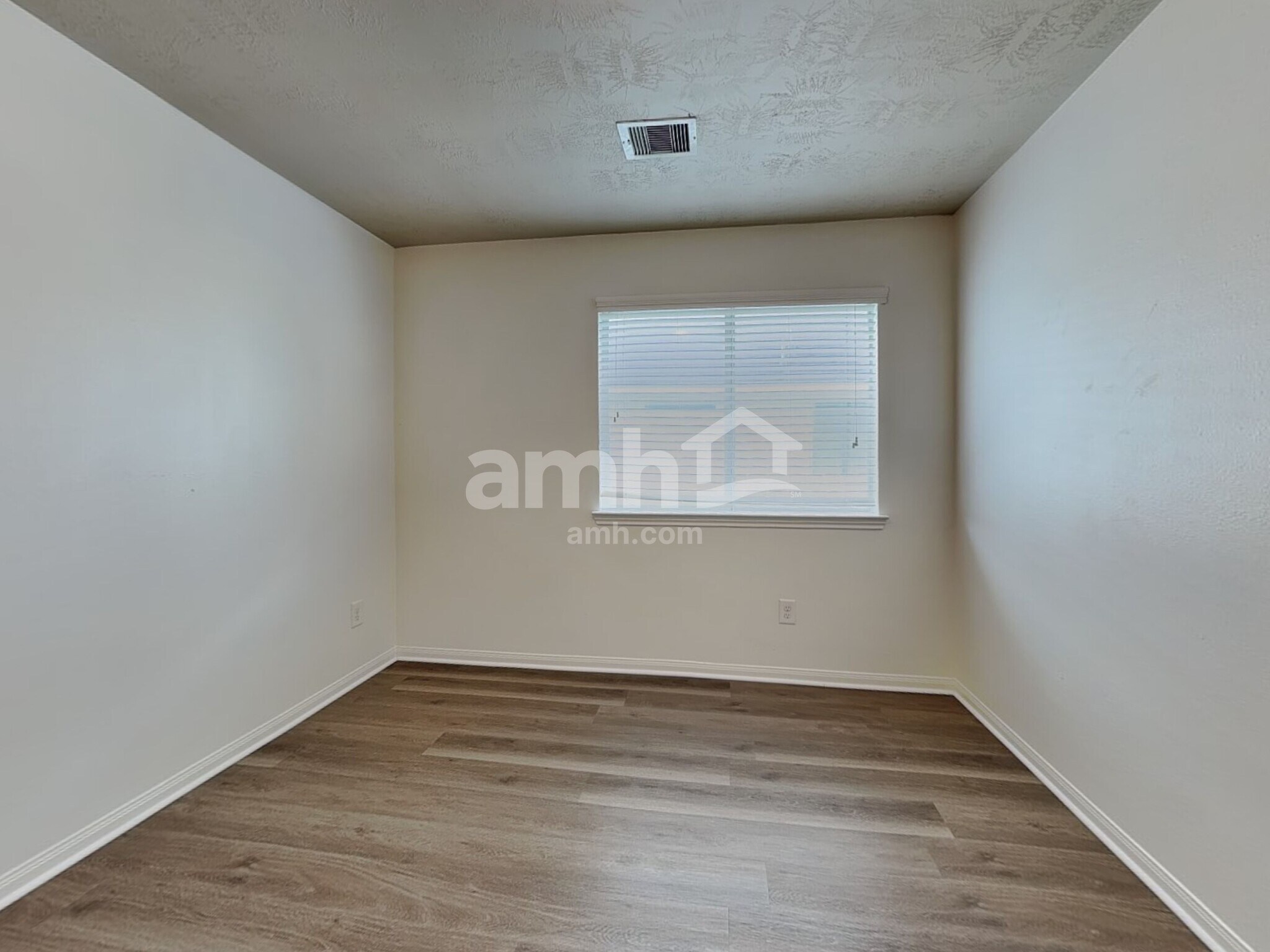 Building Photo - 3406 Maris Way