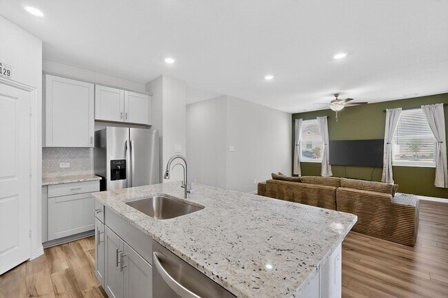 Building Photo - 2927 Brittlebush Dr