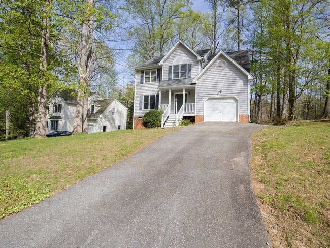 Building Photo - Bright 4-Bedroom Home in Midlothian!