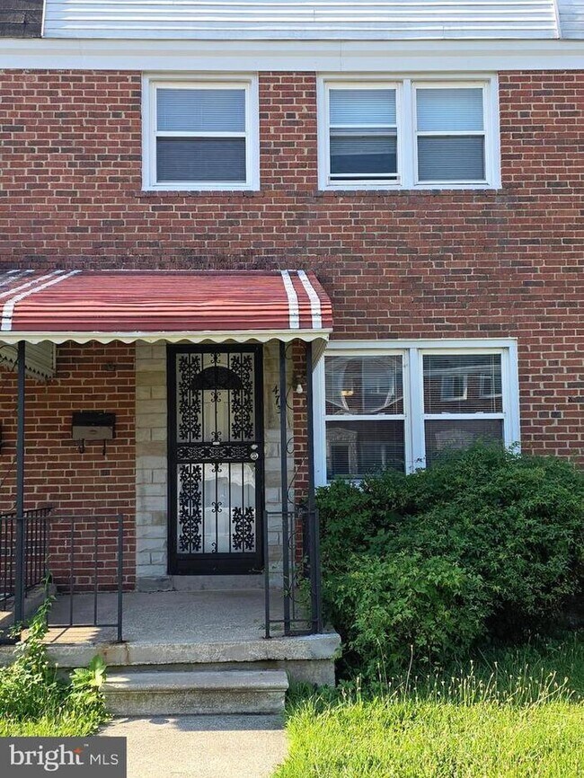 Primary Photo - 3 Bedroom Home