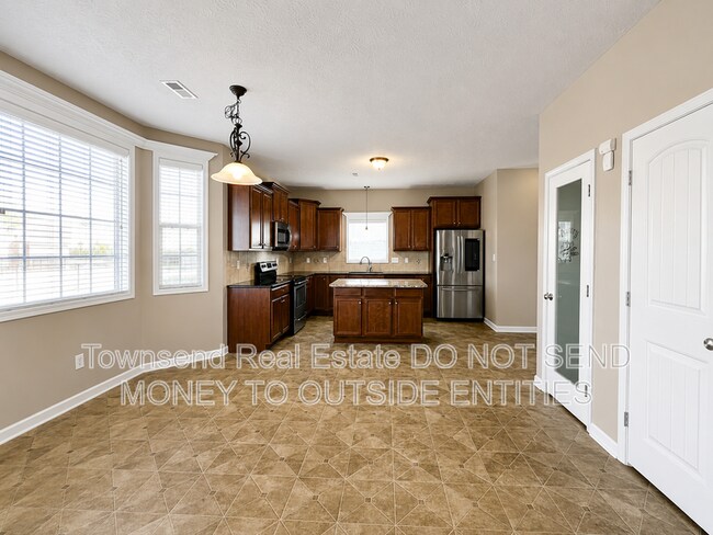 Building Photo - 4211 Cherry Hill Ln
