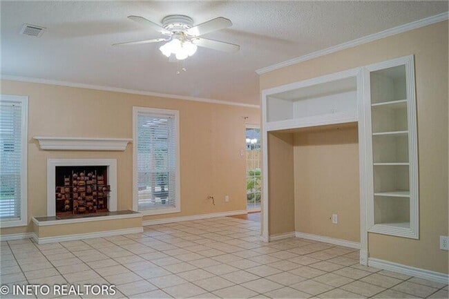 Building Photo - 29 Coralberry Ct