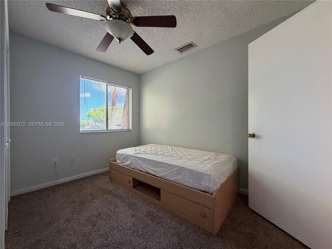 Building Photo - 4151 Palm Bay Cir