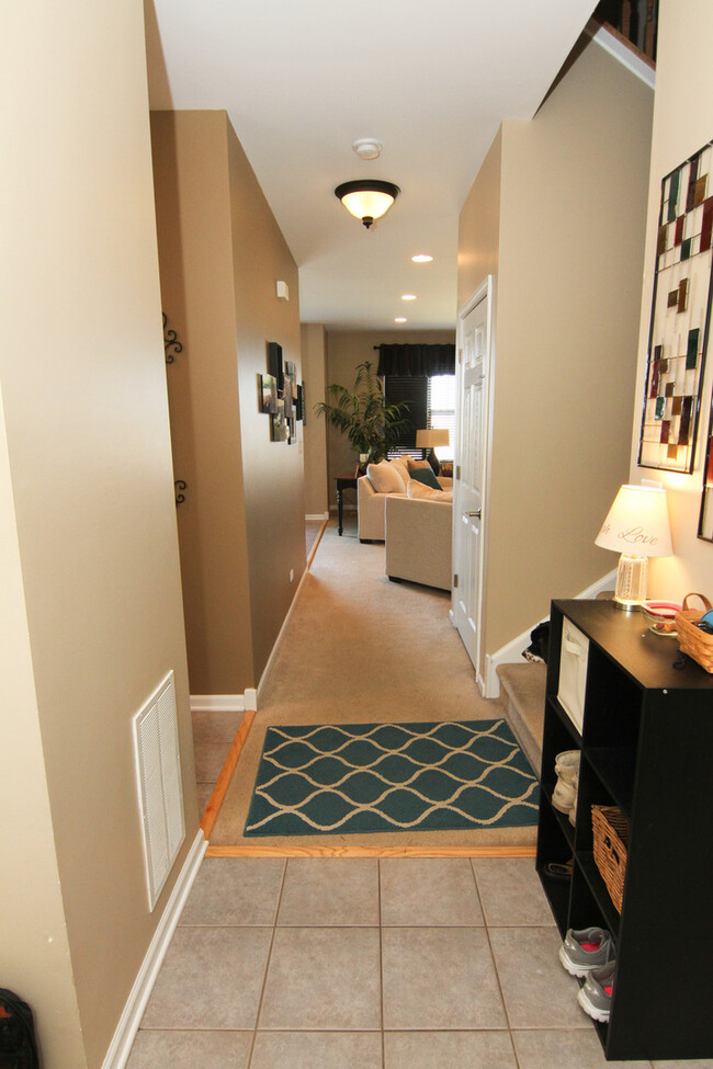 Building Photo - 2930 Glacier Way