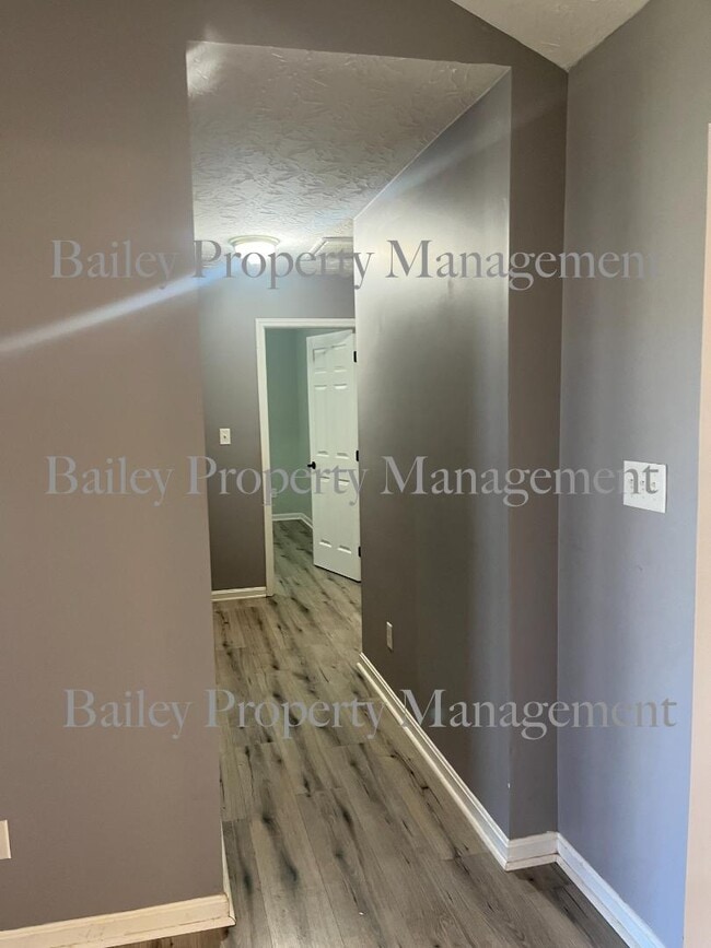 Building Photo - 319 Holly Marie Dr