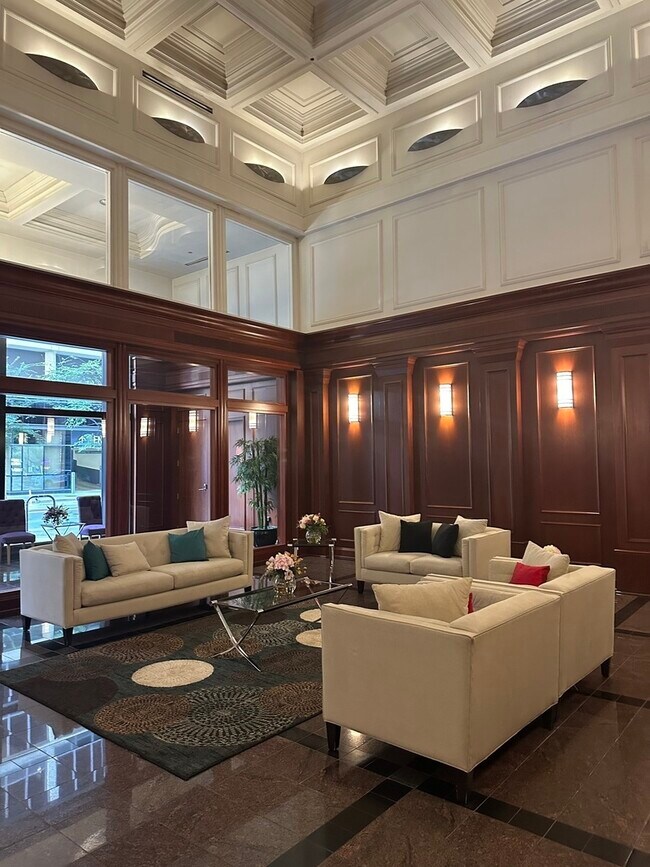 Building Photo - 212 W Washington St