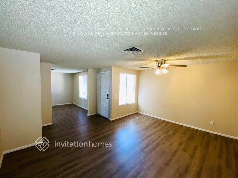 Building Photo - 2103 N Verano Way