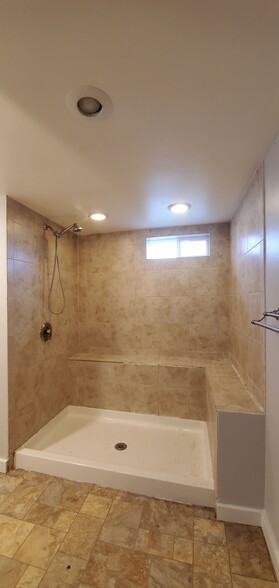 Tile Shower - 5418 N Maple St