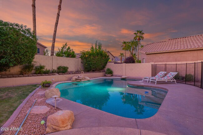 Building Photo - 9696 E Sheena Dr