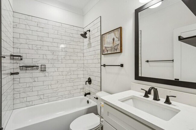 Building Photo - 3346 Kenyon Creek Dr NW