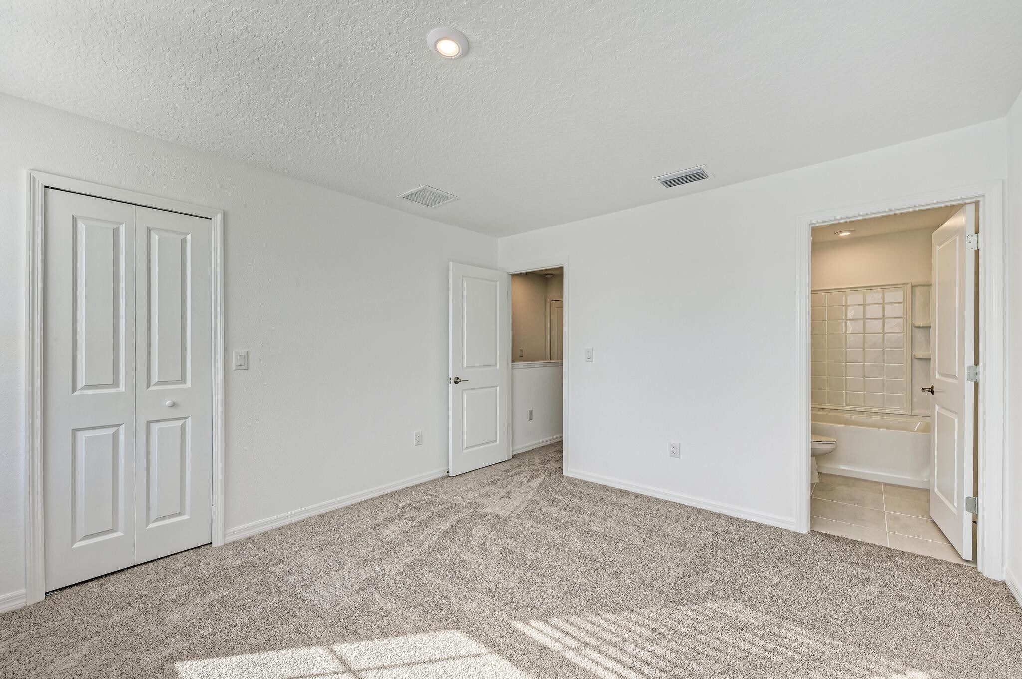 Building Photo - 6354 Fairmont Ln