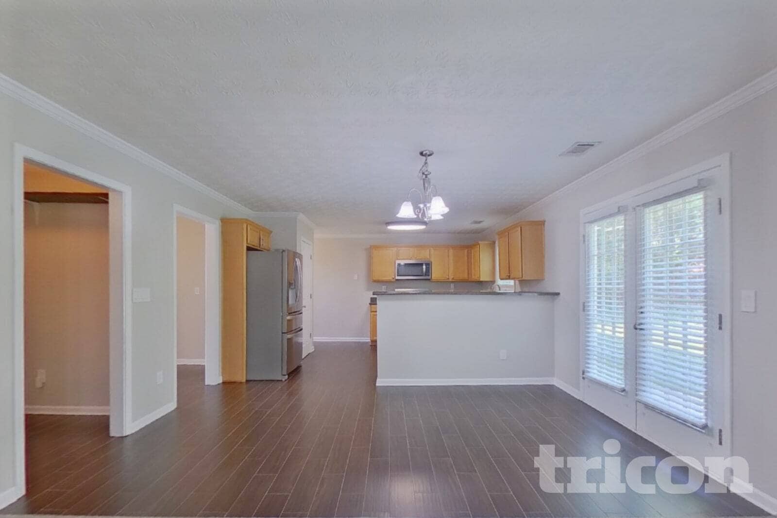 Building Photo - 315 Avonlea Dr
