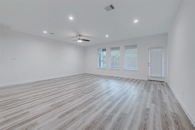 Building Photo - 13420 Sombrero Cay Dr