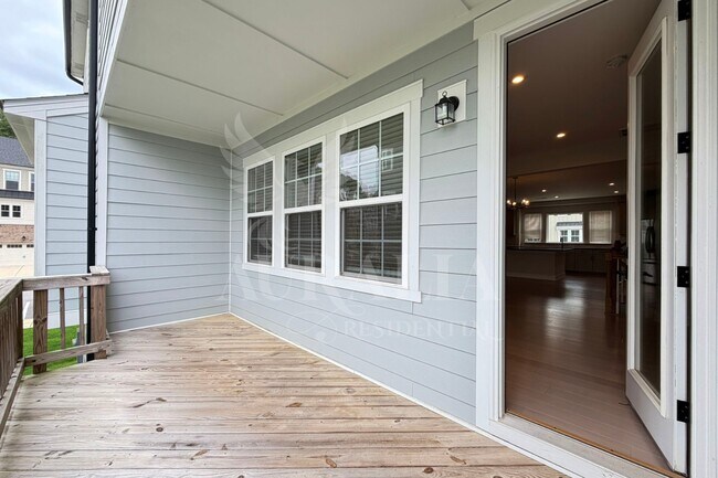 Building Photo - 829 Amley Pl