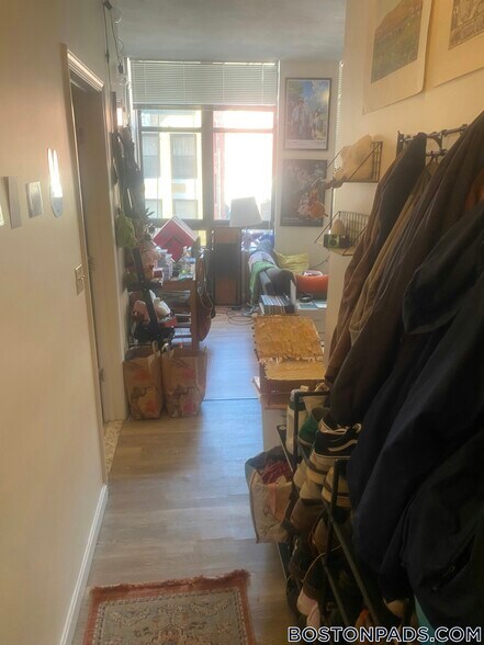 Building Photo - 81 Essex St