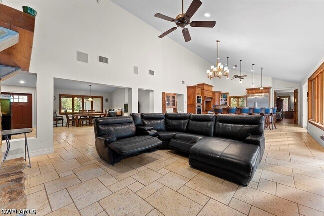 Building Photo - 840 Jung Blvd W