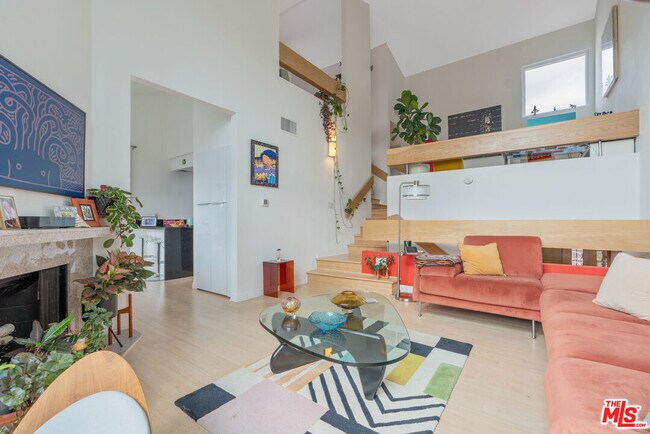 Building Photo - 1979 Grace Ave