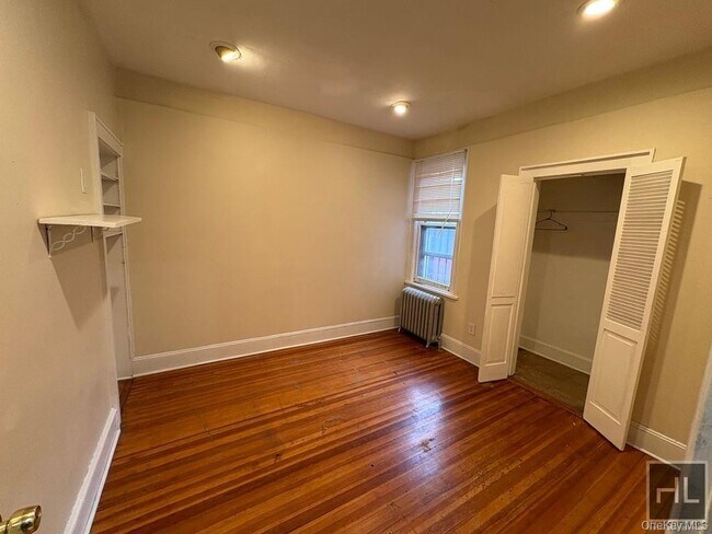 Building Photo - 126 Park Hill Ave