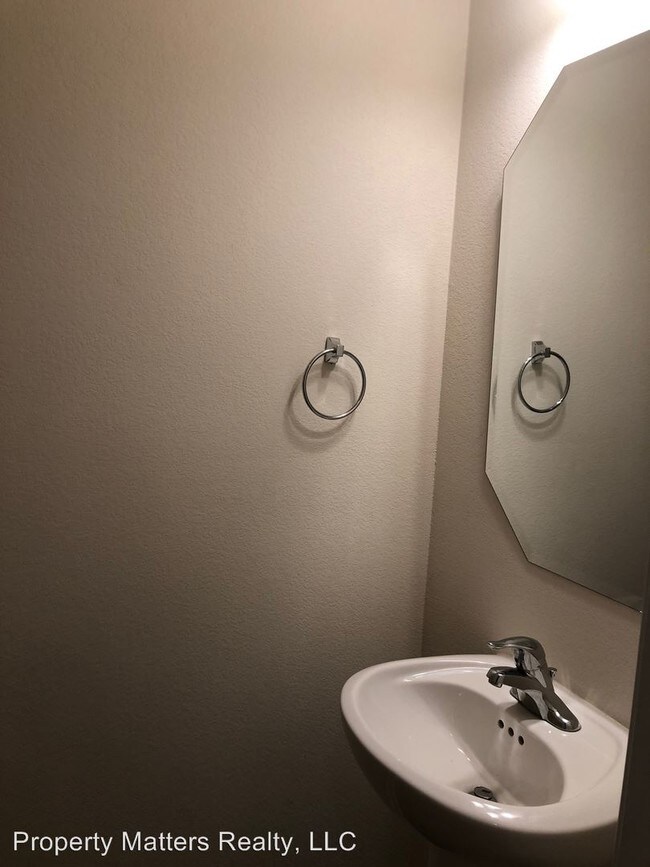 Building Photo - 4 br, 2.5 bath House - 1624 Allegheny Drive