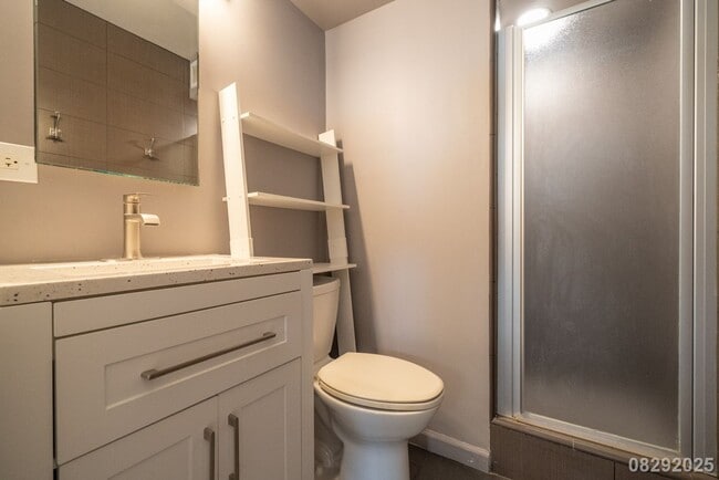 Building Photo - $3000.00 | 2bd/1ba Condominium in The Cons...