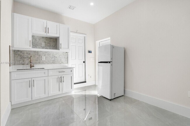 Building Photo - 161XX SW 44th Ln