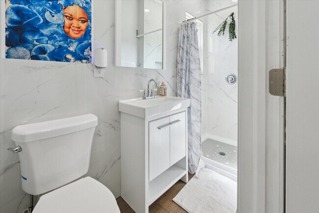 Building Photo - 1313 Gordon Ave