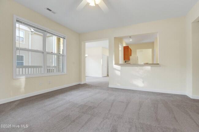 Building Photo - 730 Indica Ct