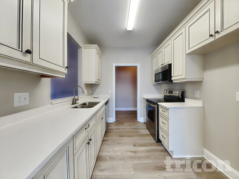 Building Photo - 117 Cambridge Dr