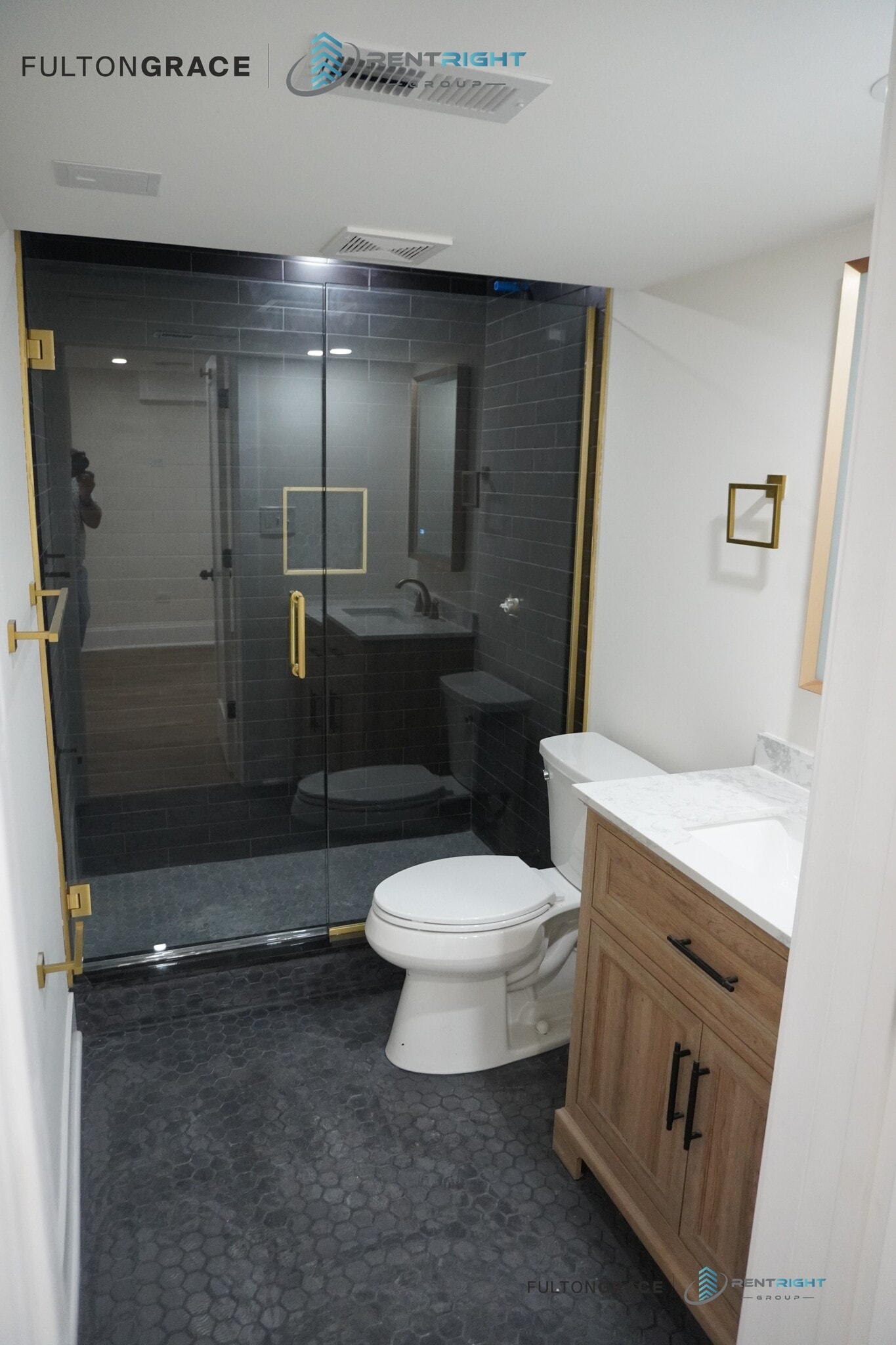 Building Photo - 4636-38 N. Hamilton