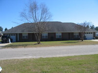 Building Photo - 2050 Essex Dr