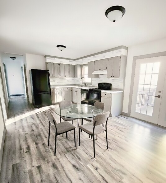 Building Photo - 326 New Salem Rd