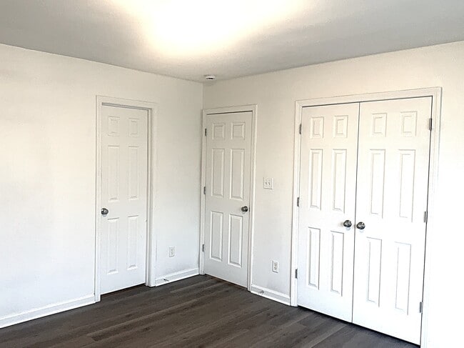 Building Photo - 1516 Clover Ridge Ct