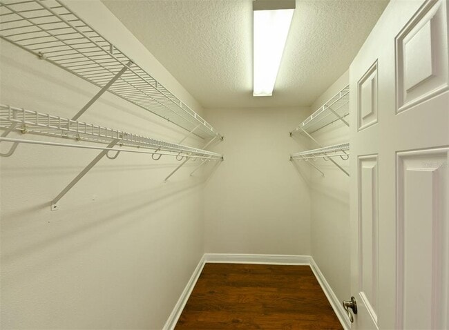 Building Photo - 277 Valencia Cir
