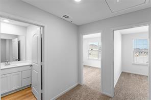 Building Photo - 1301 Parker Dr