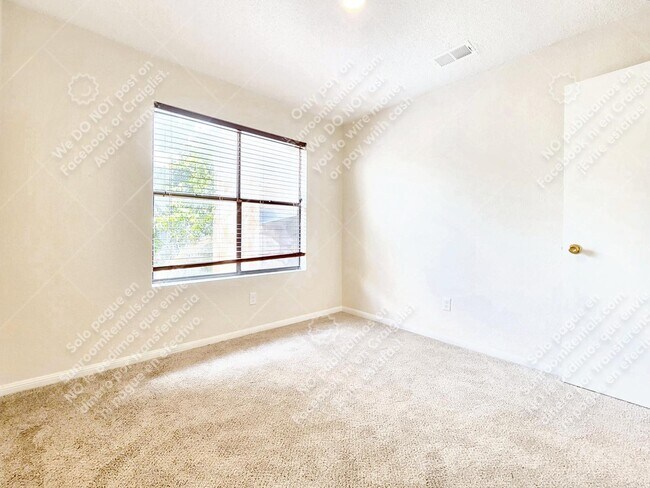 Building Photo - 8706 Schick Rd A