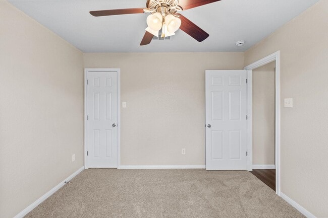 Building Photo - 113 Gregory Cove