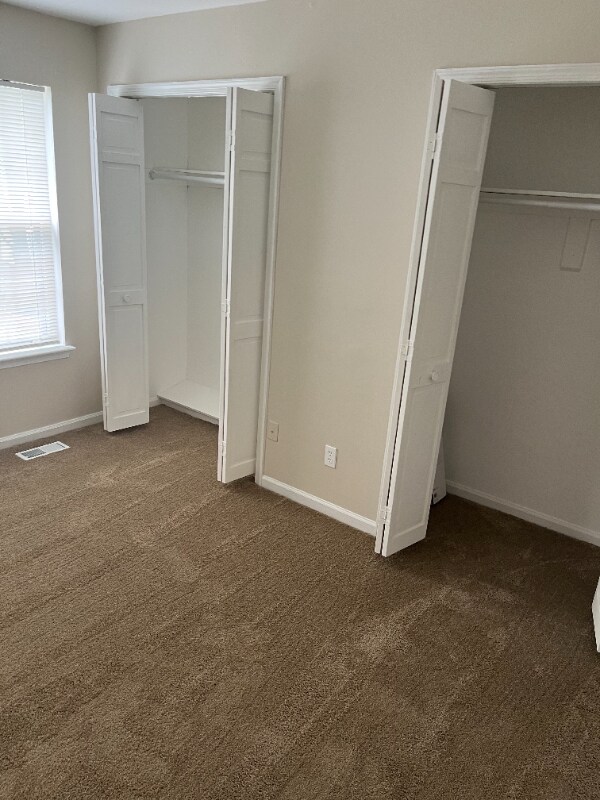 Building Photo - 1623 Sudbury Ct