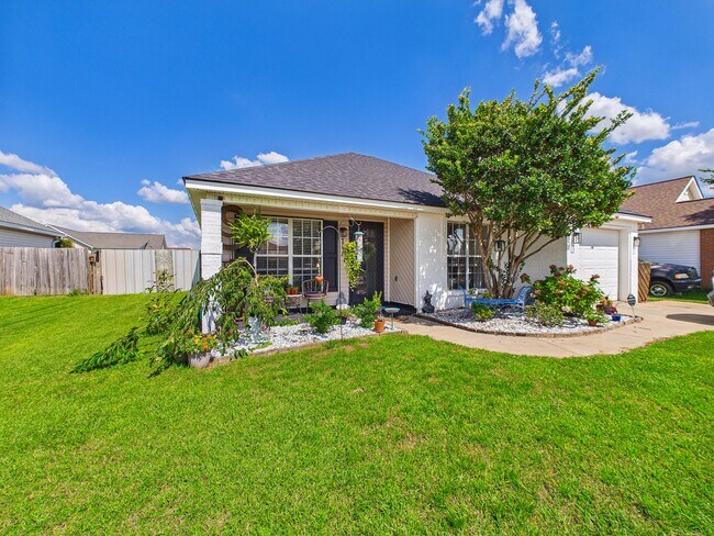 Building Photo - 117 Millbrook Dr