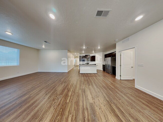 Building Photo - 5030 W White Ash Ct