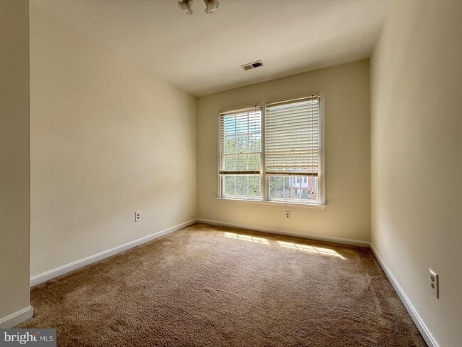 Building Photo - 111 Ben Neuis Pl