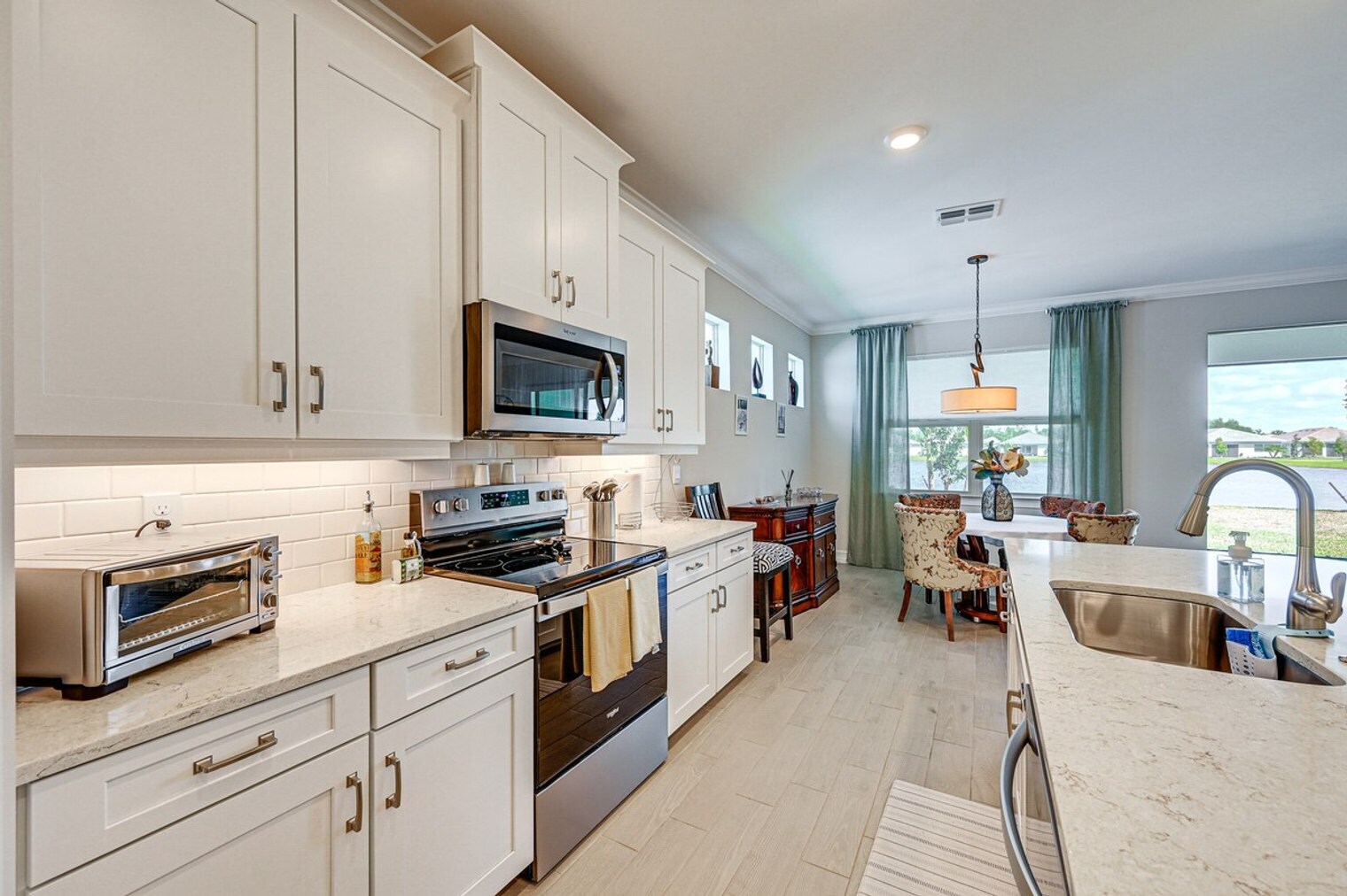 Building Photo - 415 Polihale Wy