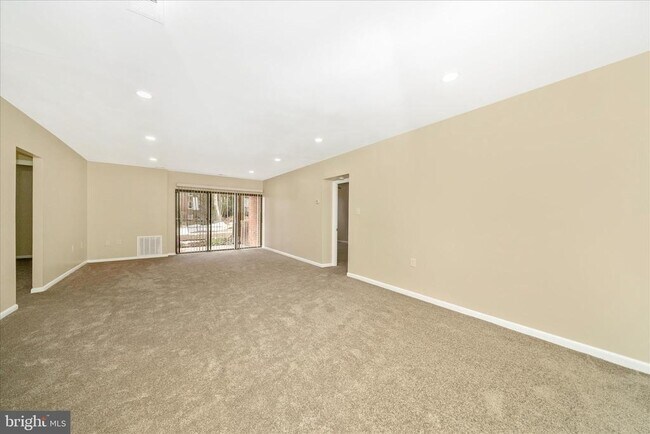 Building Photo - 6711 Park Heights Ave