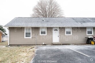 Building Photo - 4881 300W