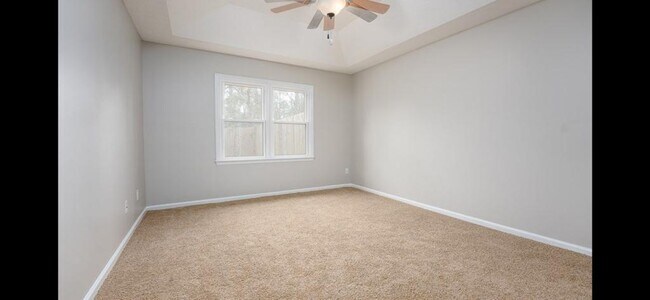 Building Photo - 488 Fairchase Ct