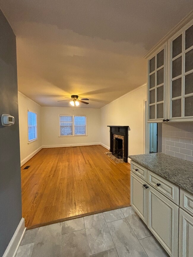 Building Photo - 1420 Pine Valley Loop