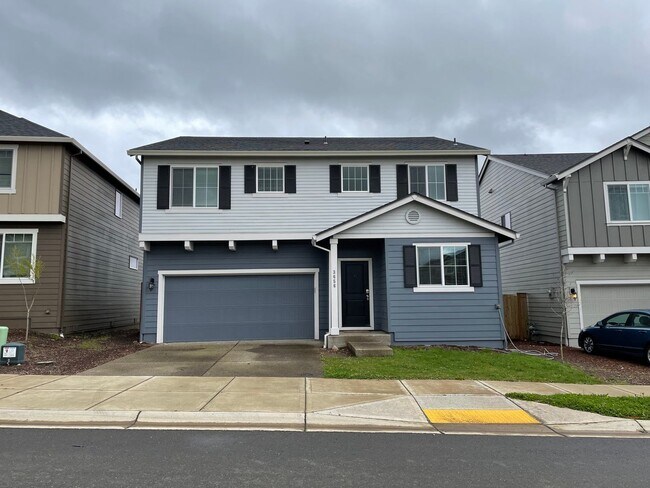 Building Photo - Beautiful 4 + Den Bedroom 2.5 Bath Home Lo...