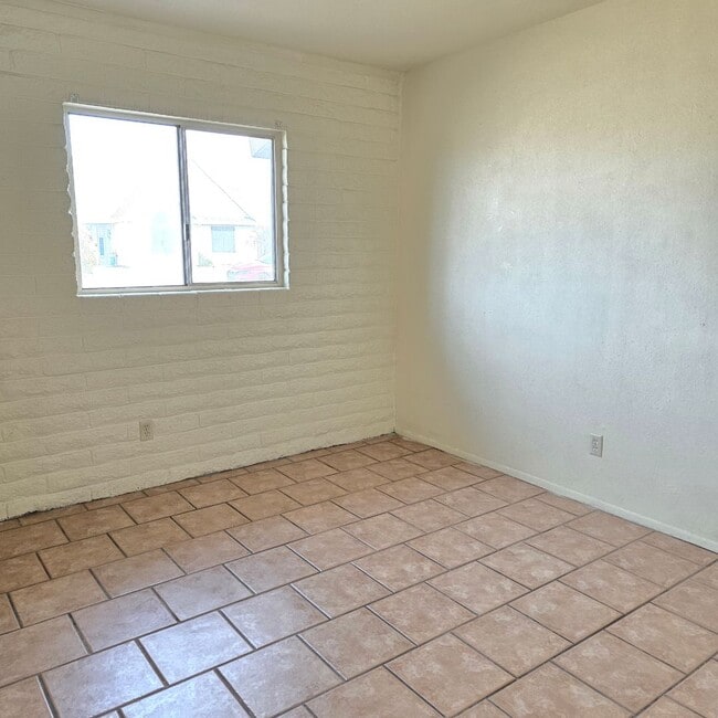 Building Photo - Warm, welcoming home in Willcox