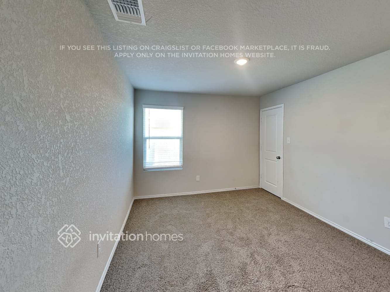 Building Photo - 5743 Leon Pl