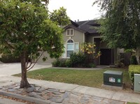 Building Photo - Seacliff Beach !!!